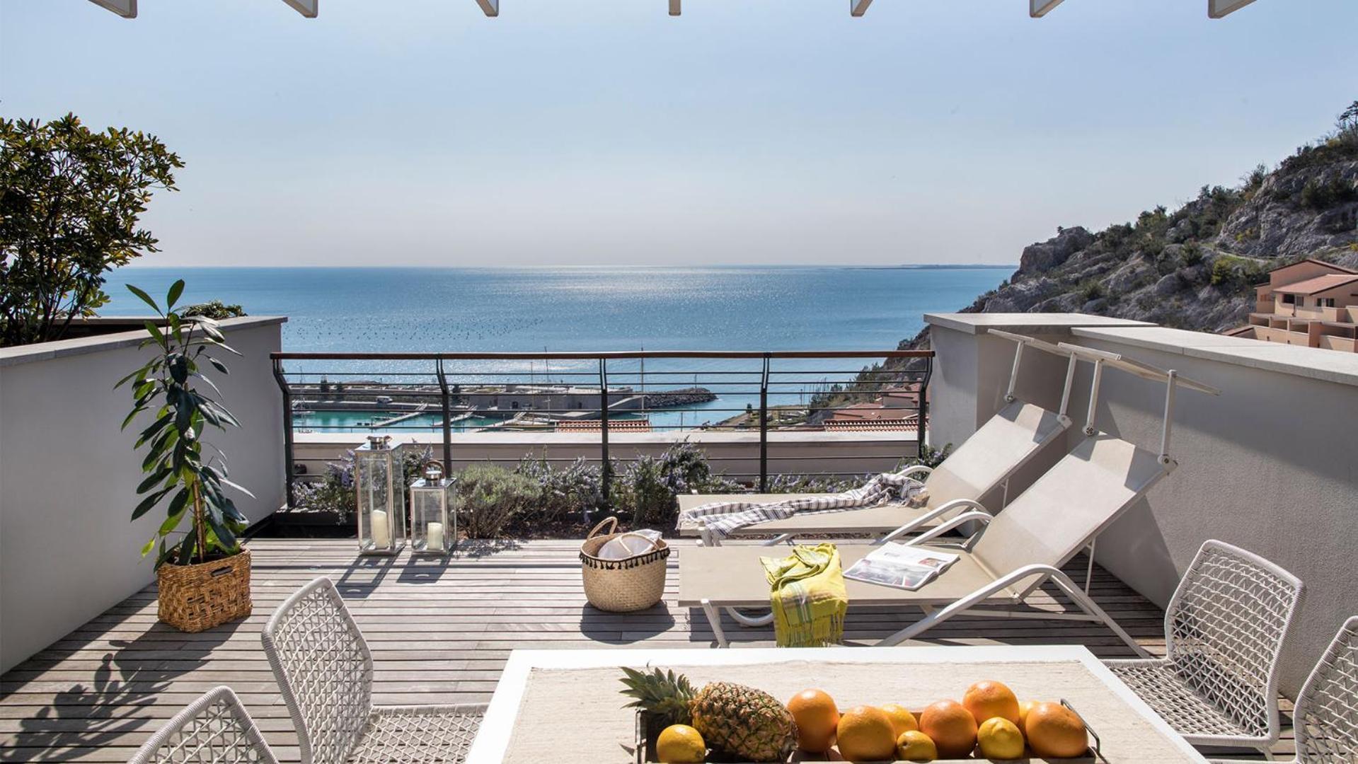 Appartamento Portopiccolo - Loggia Sul Mare